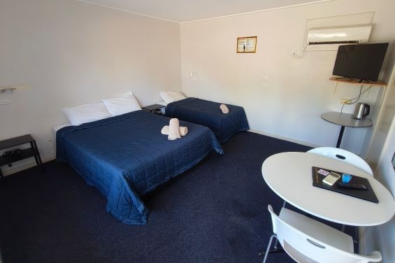 Economic Twin - queen-side bed and single bed